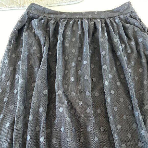 The Coverii Black Skirt Size Medium - Picture 7 of 10